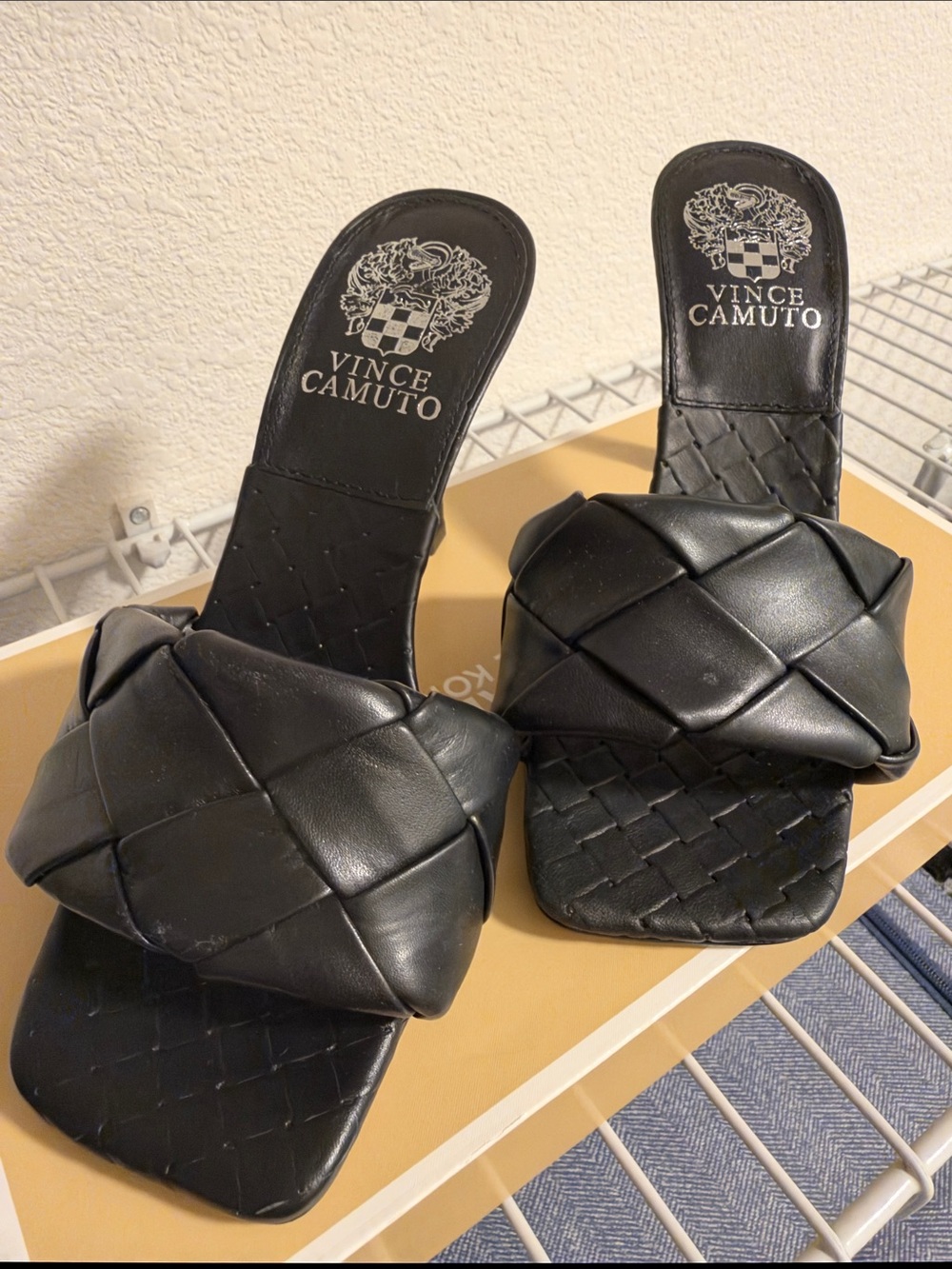 🌸✨New Vince Camuto Black Braided Slide  Mules✨🌸
